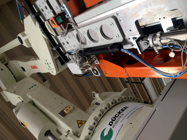 Prefeeders and Automatic Loadformers / Robotics Palletizer